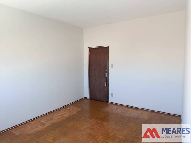 #1854 - Apartamento para Locação em Passos - MG - 1