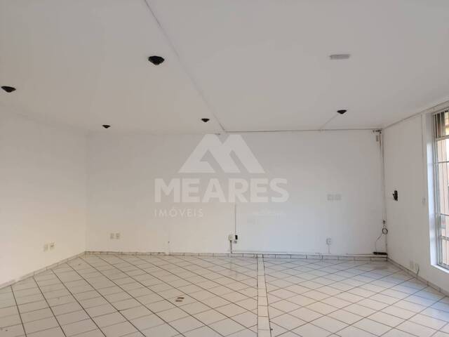 Loja/Cômodo para Locação em Passos - 5