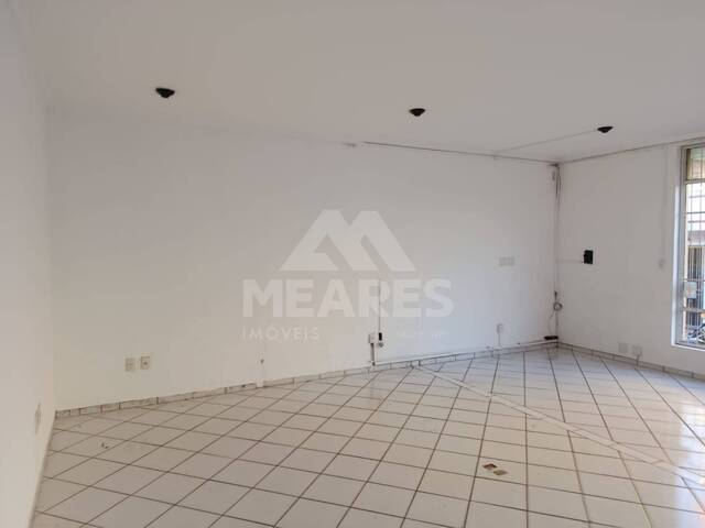 Loja/Cômodo para Locação em Passos - 4