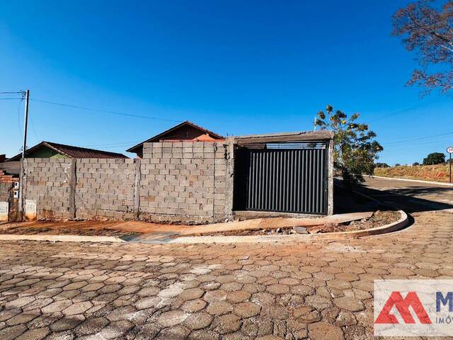 #1866 - Casa para Venda em Passos - MG