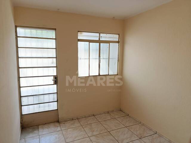 Casa para Locação em Passos - 4