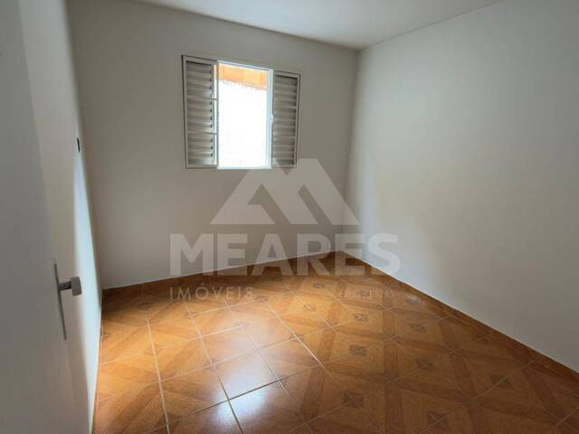 Casa para Venda em Passos - 5