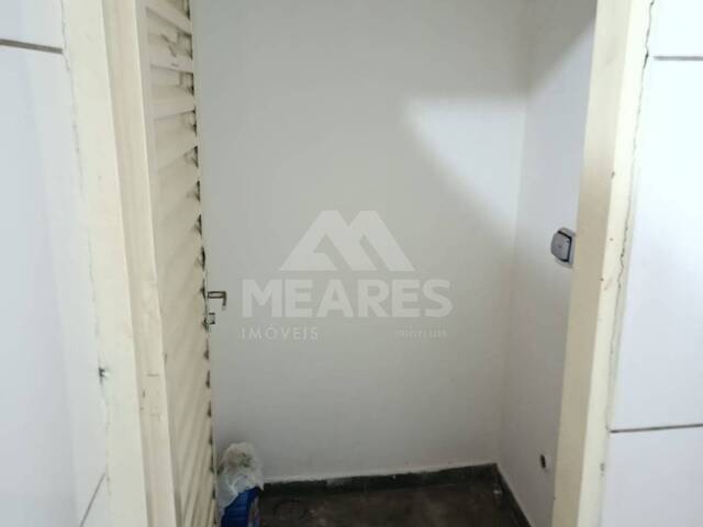 Loja/Cômodo para Locação em Passos - 5