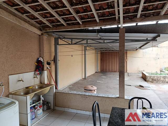 #1899 - Casa para Venda em Passos - MG - 3