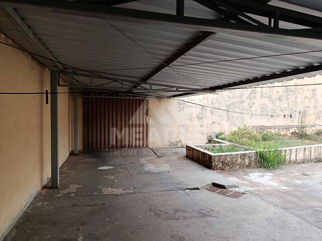 Casa para Venda em Passos - 4