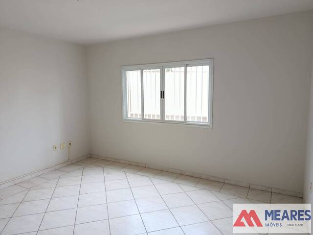 #1901 - Apartamento para Locação em Passos - MG - 2