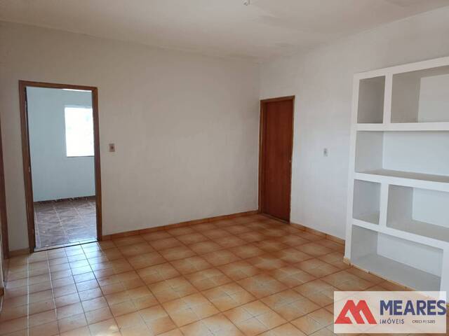 #1904 - Apartamento para Locação em Passos - MG - 1