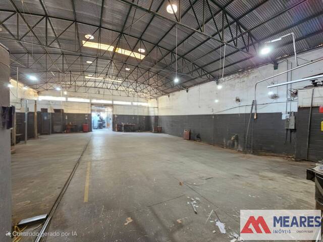 #1842 - Barracão para Locação em Passos - MG - 3
