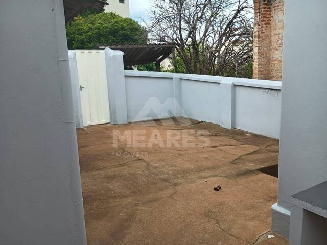 #1092 - Casa para Locação em Passos - MG