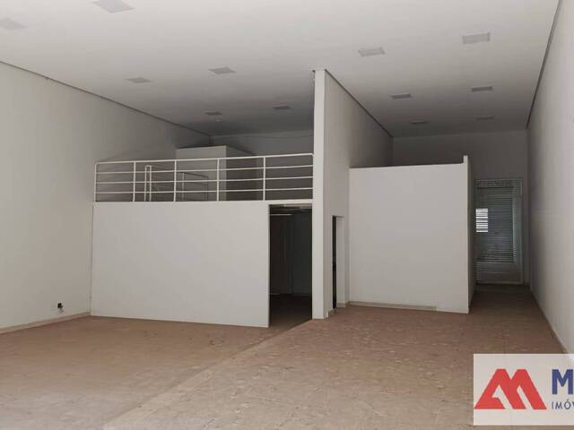 #1925 - Loja/Cômodo para Locação em Passos - MG - 2