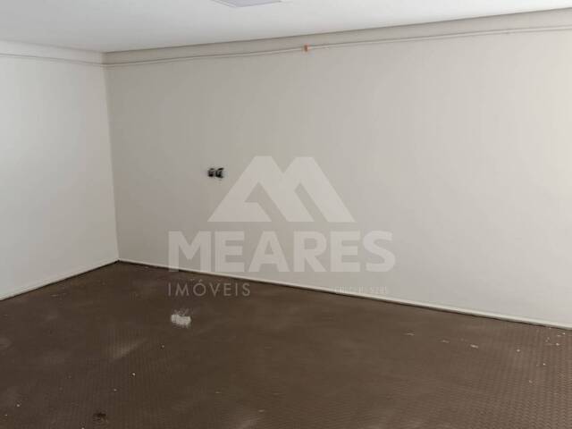 Loja/Cômodo para Locação em Passos - 4