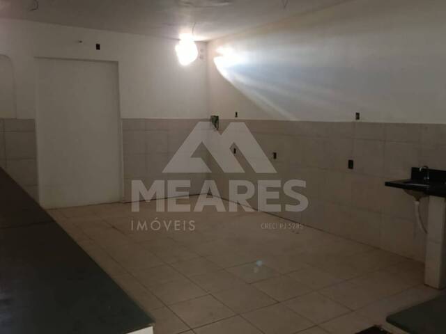 Loja/Cômodo para Locação em Passos - 5