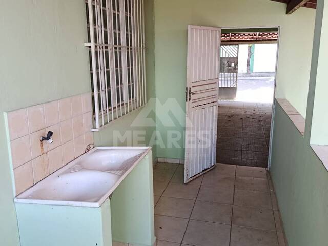 Casa para Venda em Passos - 4