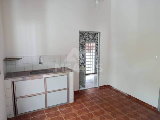 Casa para Venda em Passos - 4