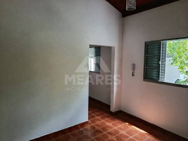 Casa para Venda em Passos - 5