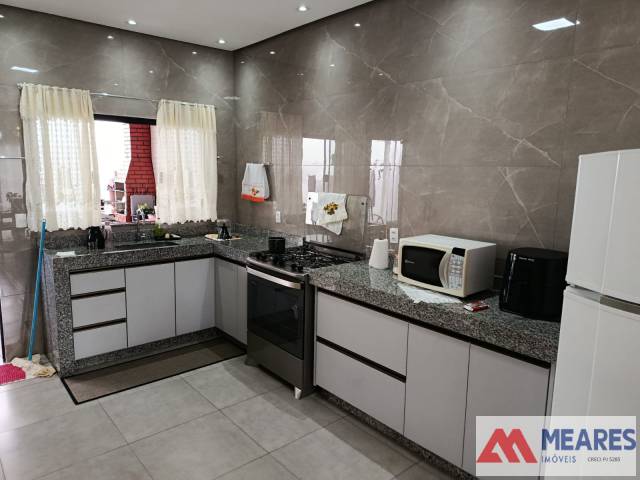 #1949 - Casa para Venda em Passos - MG - 2