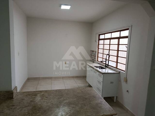 Casa para Locação em Passos - 5