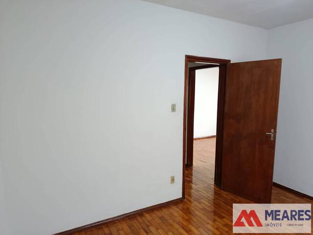 #1952 - Casa para Locação em Passos - MG - 3