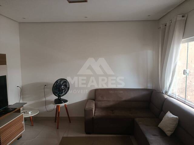 #1954 - Casa para Venda em Passos - MG - 2