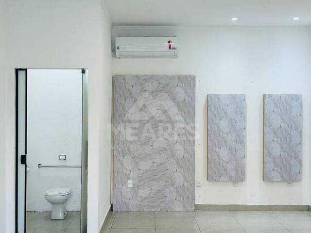 #1549 - Loja/Cômodo para Locação em Passos - MG - 3