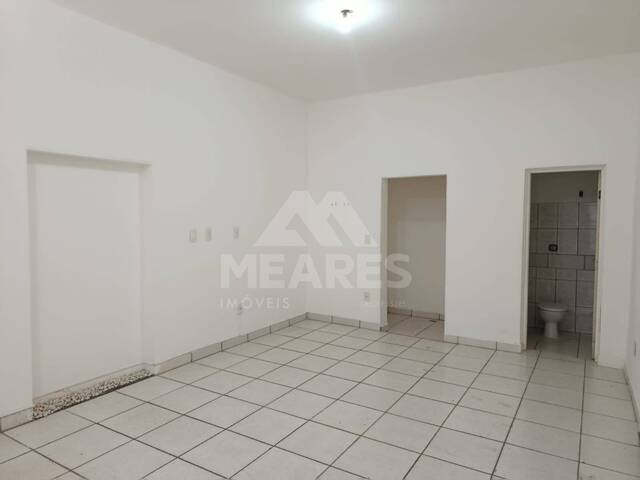 #1750 - Loja/Cômodo para Locação em Passos - MG - 3