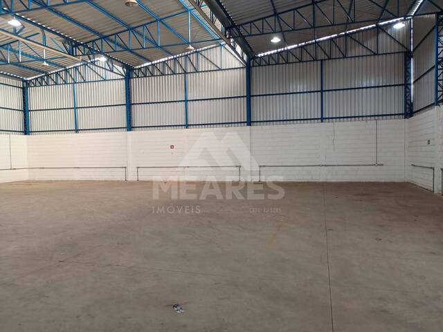 Barracão para Locação em Passos - 4