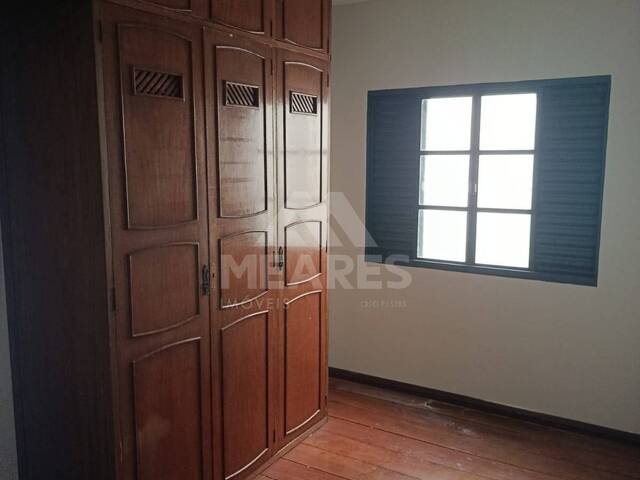 Venda em Centro - Passos