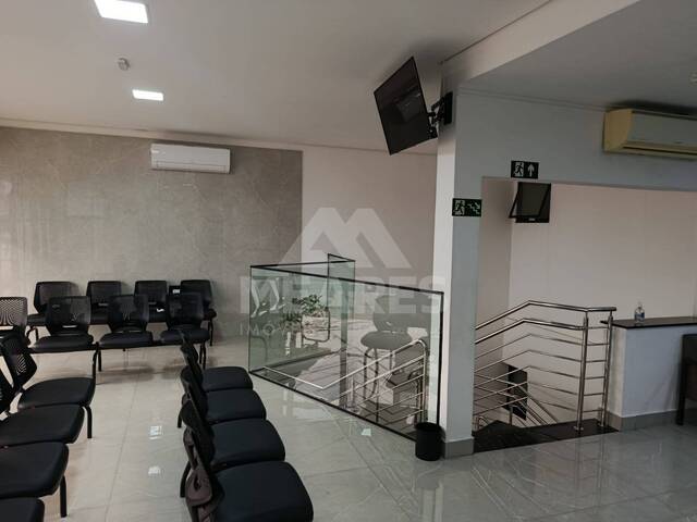 Sala para Locação em Passos - 4