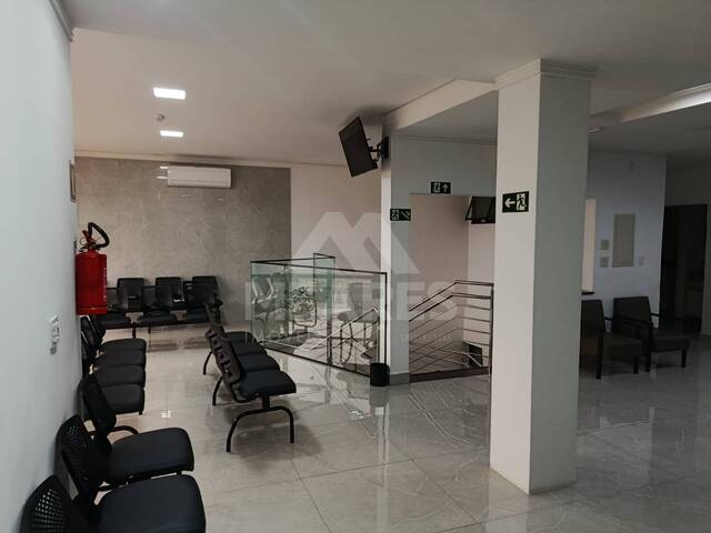 Sala para Locação em Passos - 4