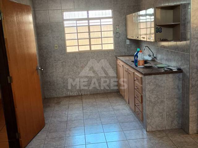 #1987 - Casa para Venda em Passos - MG - 3