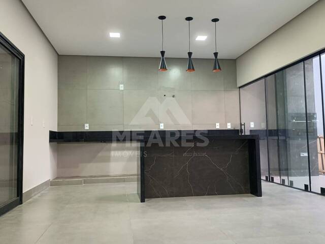 #1993 - Casa para Venda em Passos - MG - 1