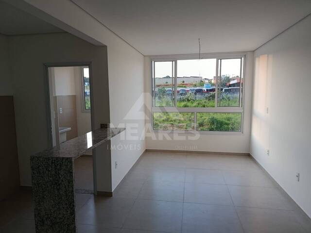 #1999 - Apartamento para Locação em Passos - MG - 2