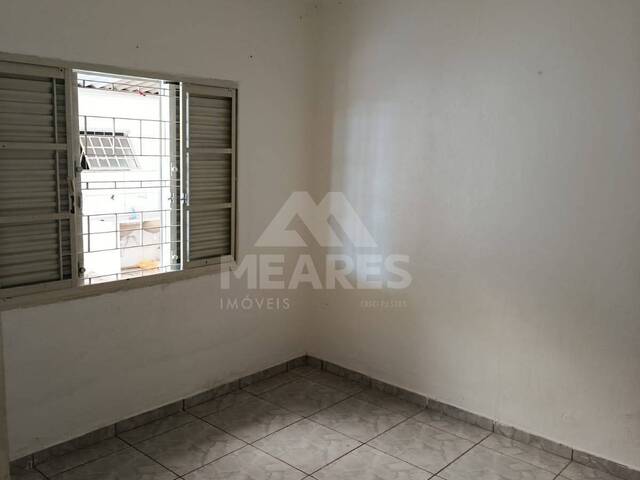 Casa para Locação em Passos - 2