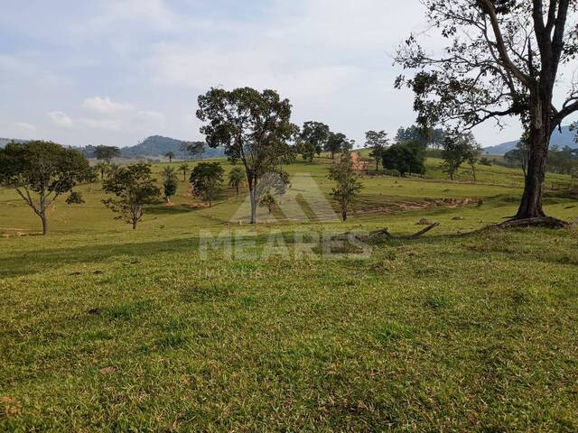 #2018 - Fazenda para Venda em Passos - MG - 2