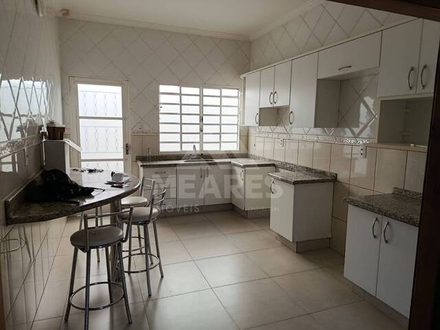 Casa para Locação em Passos - 4
