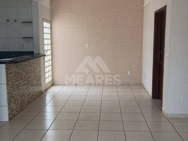 #2043 - Casa para Locação em Passos - MG - 3