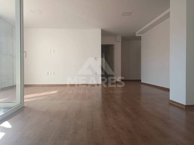 #2052 - Apartamento para Venda em Passos - MG - 3
