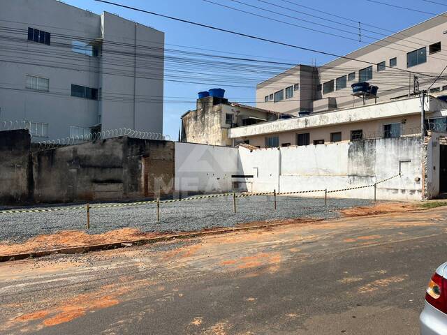 #1540 - Sala para Venda em Passos - MG - 3